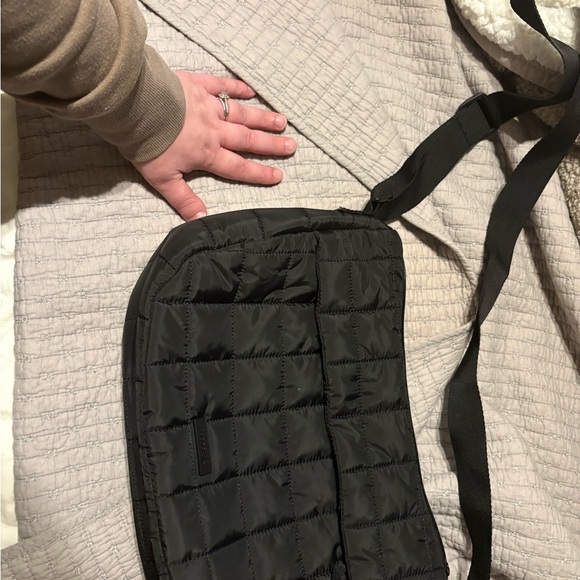 Black Quilted Crossbody Bag - Picture 3 of 3